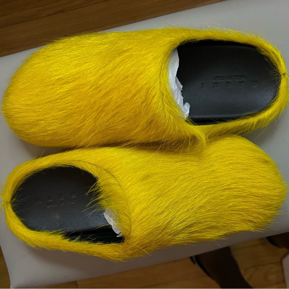 MARNI FUR SLIPPERS YELLOW SIZE 39